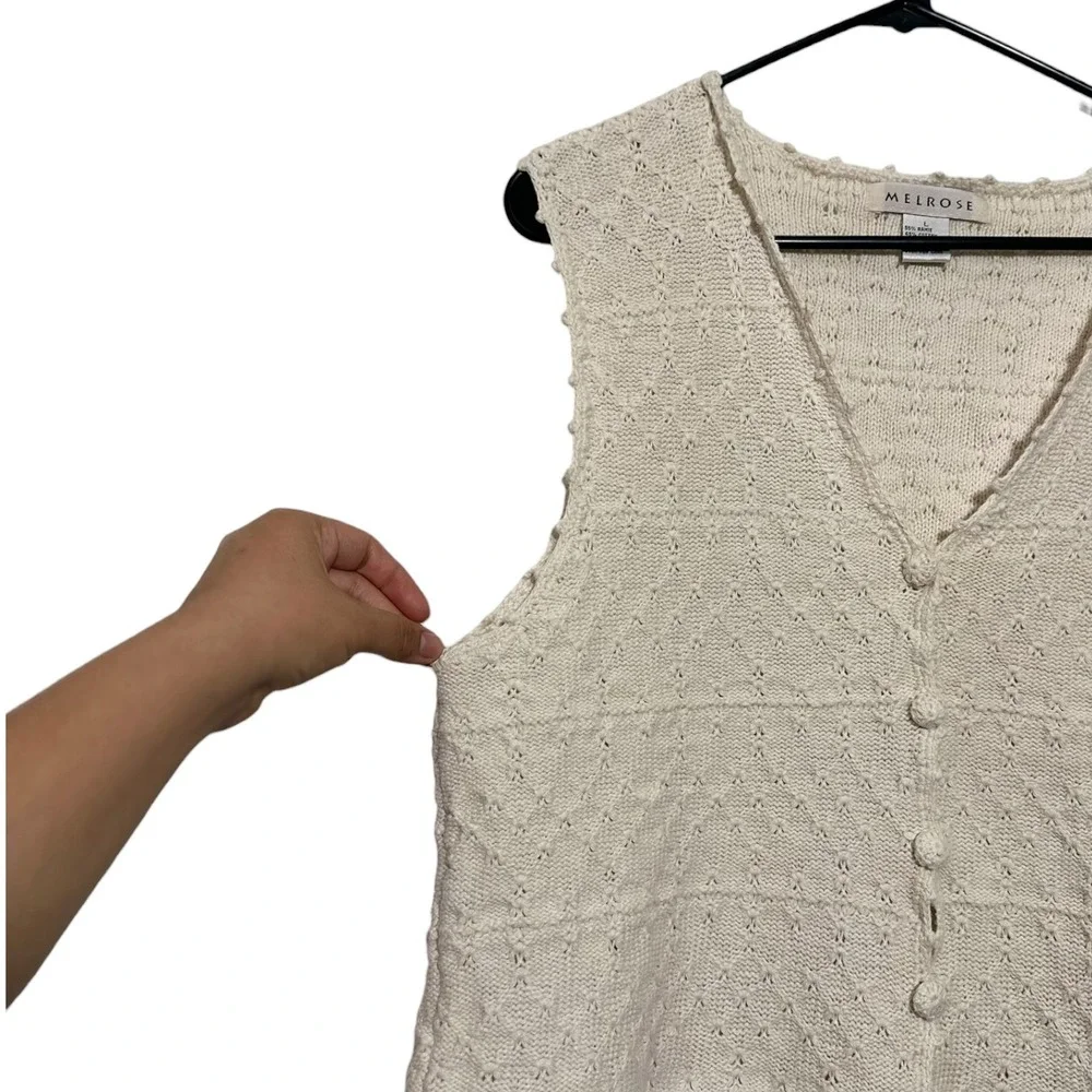Melrose Vintage Cottagecore Cream Knit Button Front Vest Scalloped Trim SZ Large